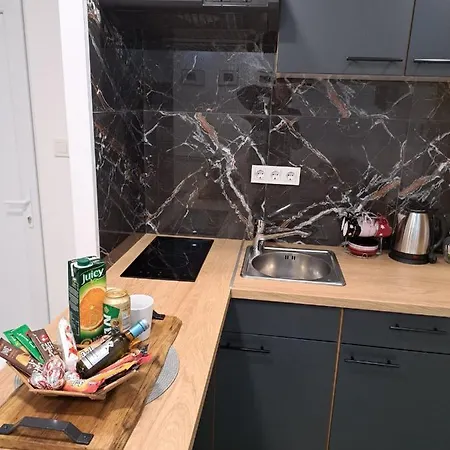 Apartman Pariz Slavonski Brod Esterno foto