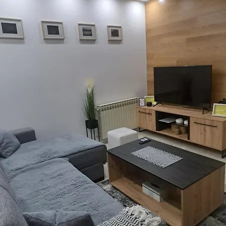 Apartman Pariz Slavonski Brod Esterno foto